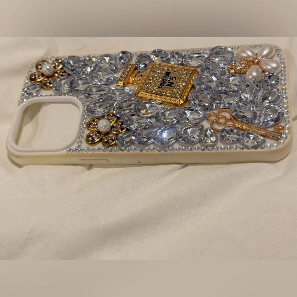 Luxury Crystal Perfume Bottle Phone Case for iPhone 13 Pro Max